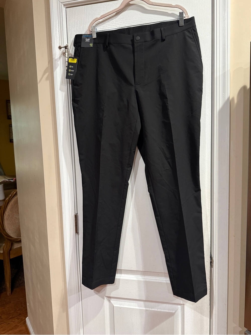 Roundtree & Yorke Black Men's Dress Pants